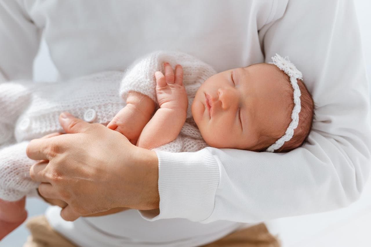 Kenapa Berat Badan Bayi Turun Setelah Lahir? Ini Penjelasannya