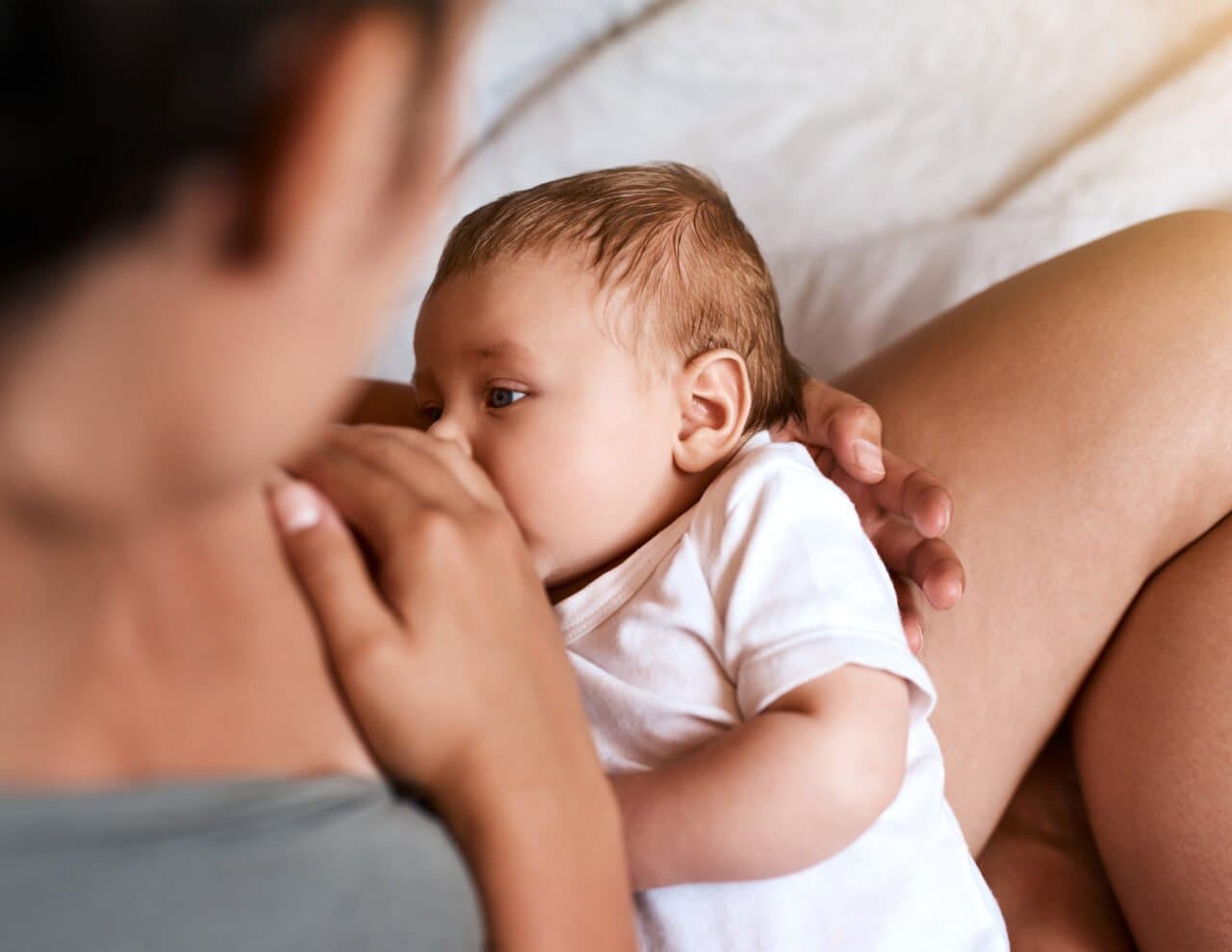 Hidung Bayi Grok-Grok Saat Menyusu? Ini Penyebab & Solusinya